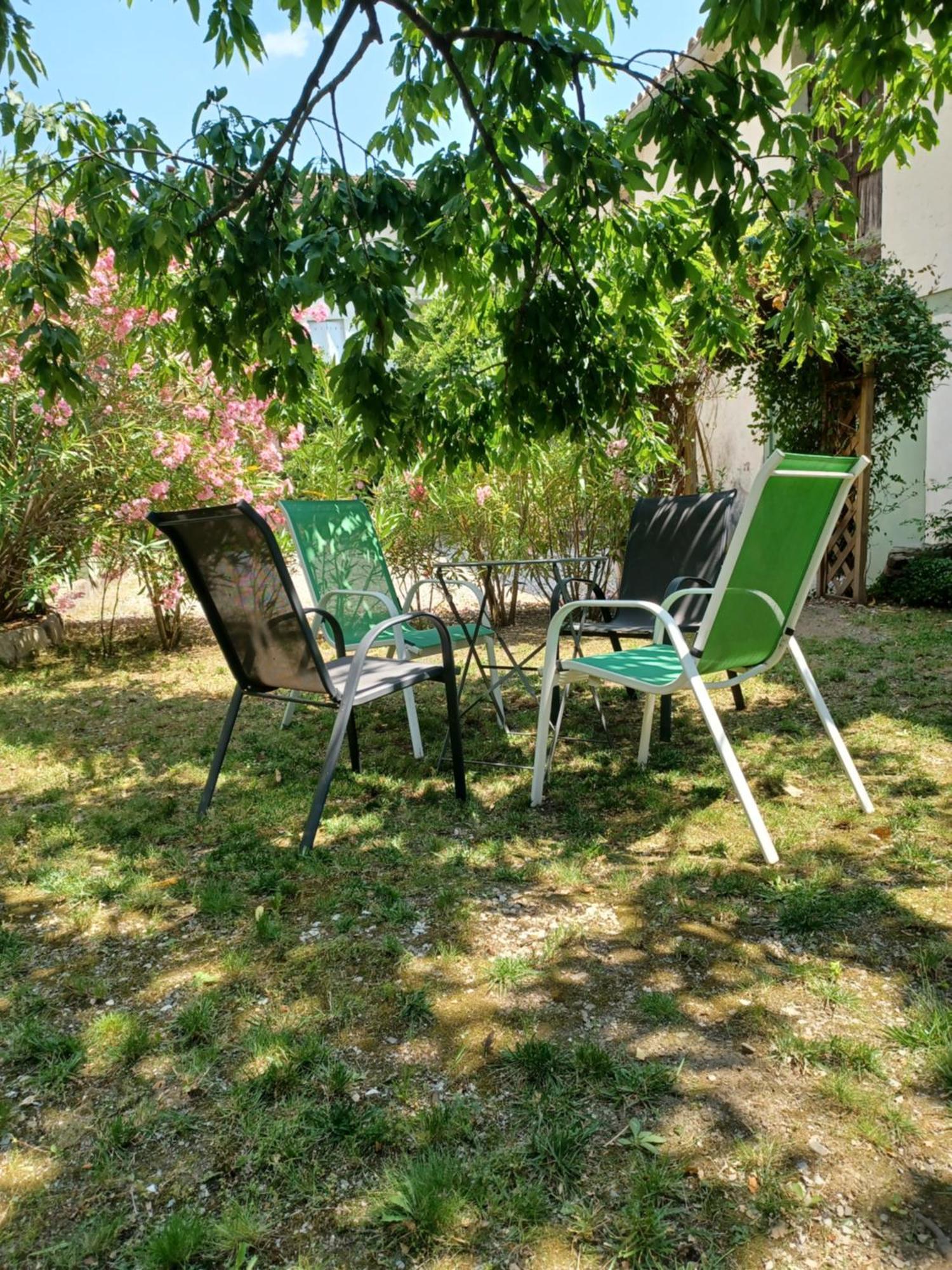 Bed and Breakfast Les Glycines Le Vigan  Esterno foto